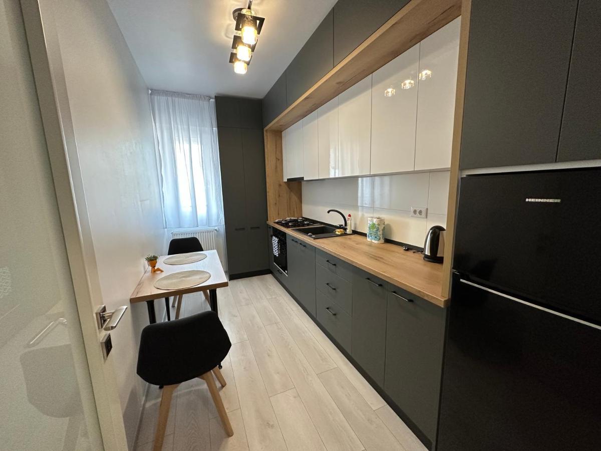 Renting Solutions Studio Ясси Екстер'єр фото